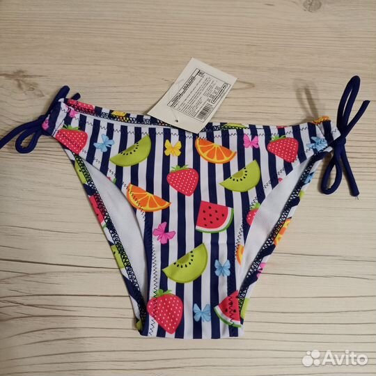 Плавки девочке новые