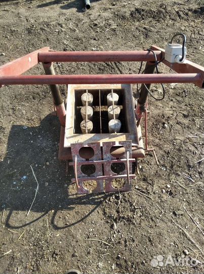 Шлакоблочный станок