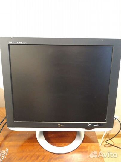 Монитор lg 19