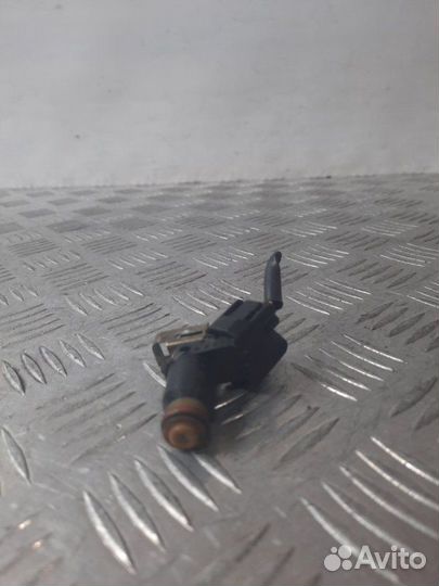 Форсунка Honda Civic 1.6 D16W1 2002