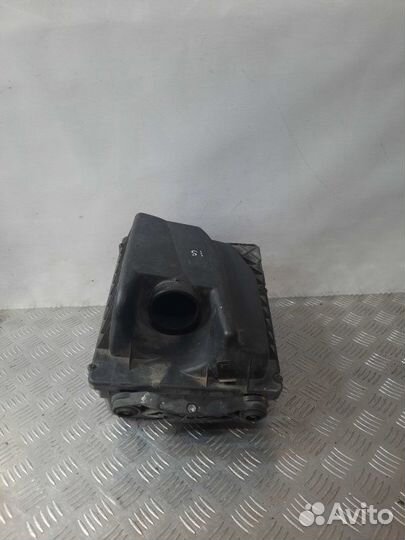 Корпус воздушного фильтра Opel Astra H хэтчбек 1.8
