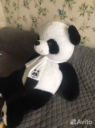 Плюшевый медведь и панда мишка