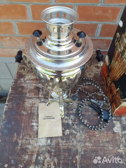 Самовар электрический новый.в упаковке