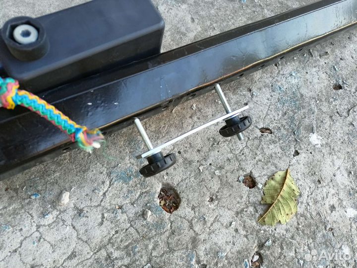 Велокрепление на крышу автомобиля