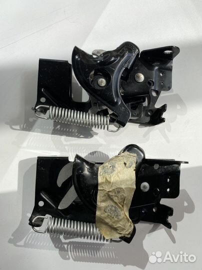 Замок капота bmw