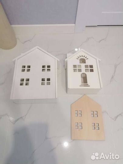 Домик-пенал, можно как полочку или светильник