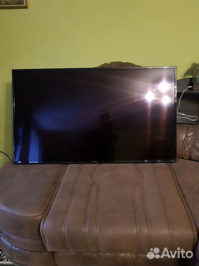 Продам телевизор panasonik TX -49FXR600