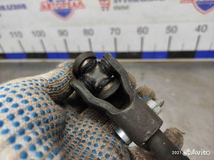 Рулевой карданчик Лада Приора 21126 2011