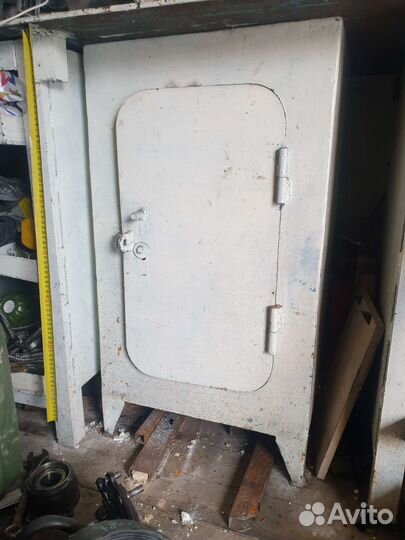 Продам сейф