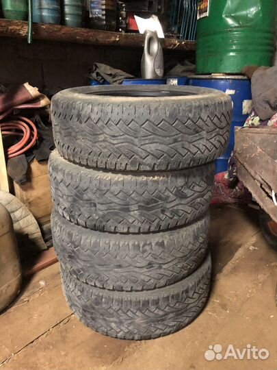 Continental ContiCrossContact AT 215/65 R16