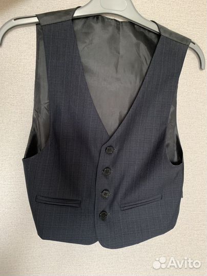 Школьная форма (брюки, жилет, пиджак) рост 116-122