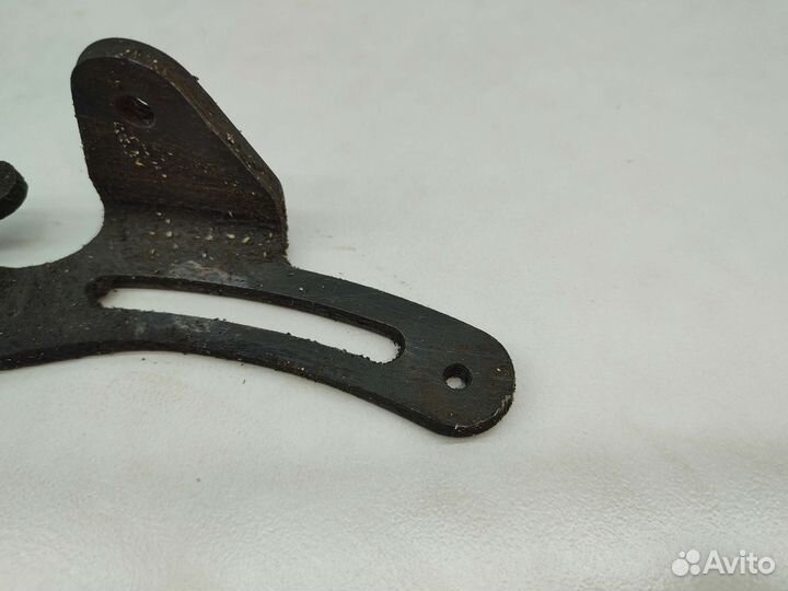 Кронштейн генератора Suzuki Cultus GC21S 1999 г.в