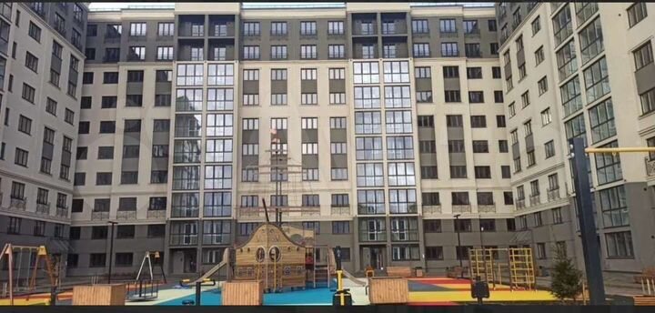 2-к. квартира, 66 м², 10/10 эт.