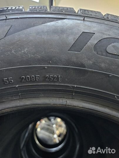 Pirelli Winter Ice Zero 235/60 R17