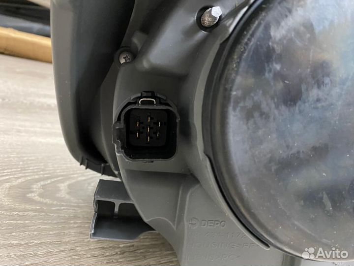 Фара передняя Ford Fiesta Фонарь Форд Фиеста