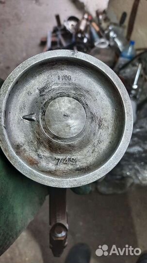 Мотор 6g74 разобран