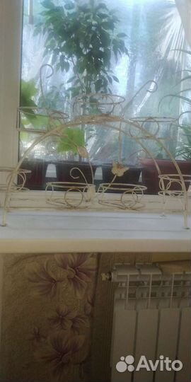 Подставка для цветов на подоконник