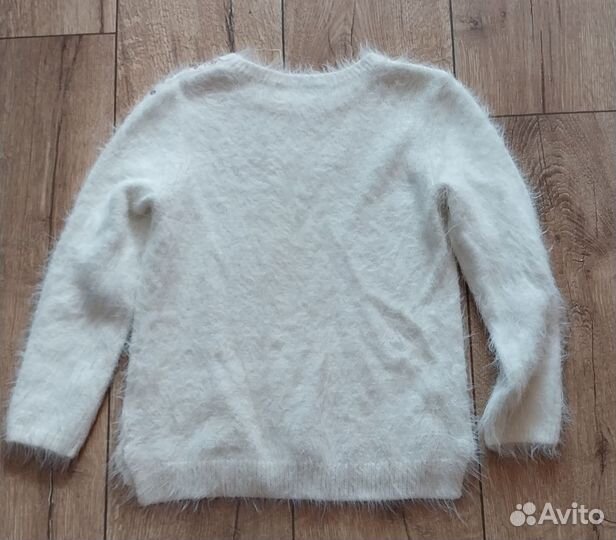 Свитер для девочки 134/140