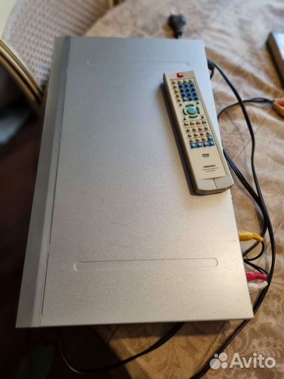 DVD плеер Trony D1QS-8801