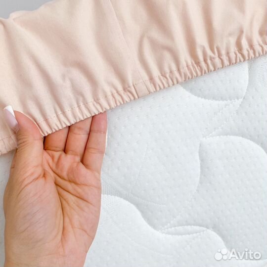 Простынь на резинке (для кроватки Mommy lux)