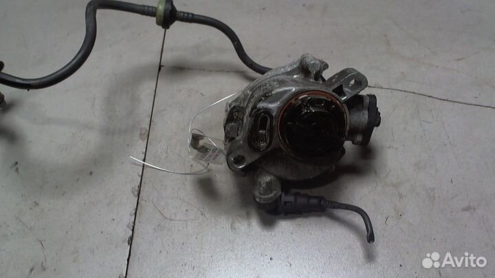 Насос вакуумный Peugeot Partner, 2013