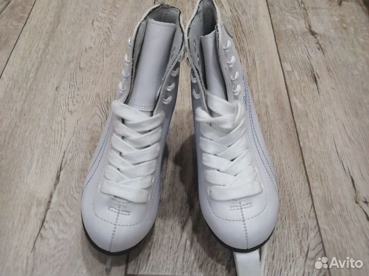 Коньки фигурные