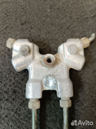 Распределитель тормозных сил Nissan Primera P11