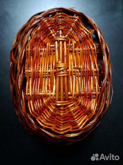 Плетёная ваза