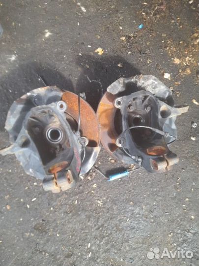 Ступица передняя Mini Clubman R55 N12B16AA 2009