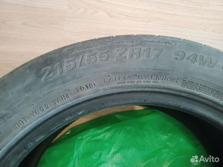 Kumho Ecsta HS51 215/55 R17 94W