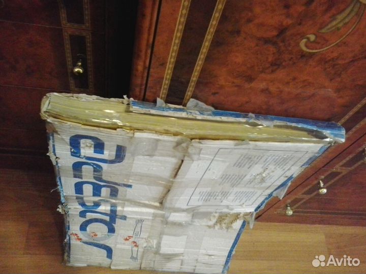 Листы самоклейки золото