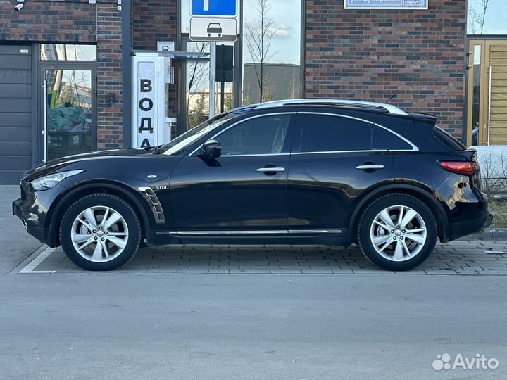 Infiniti QX70 3.0 AT, 2016, 218 300 км