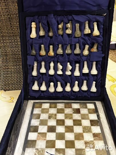 Шахматы каменные (оникс+мрамор) новые