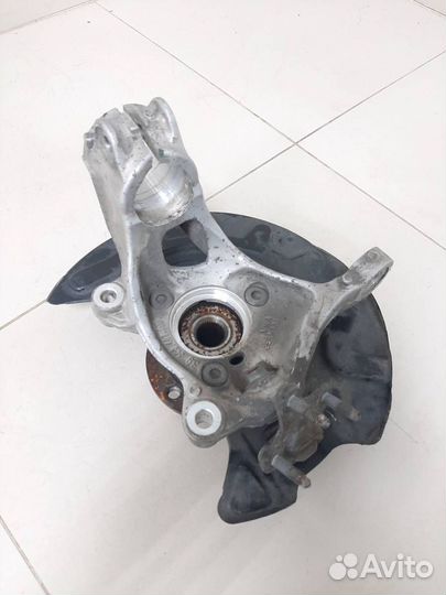 Цапфа/кулак поворотный передний правый Skoda Karoq