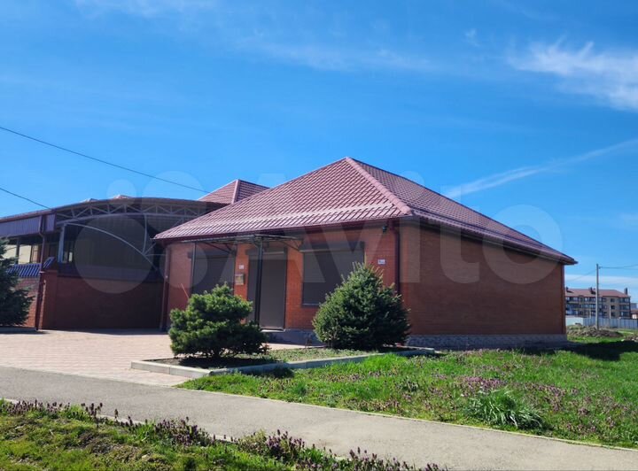 Отдельное здание 100 м2 с землёй 1.2 сотых (Свобод