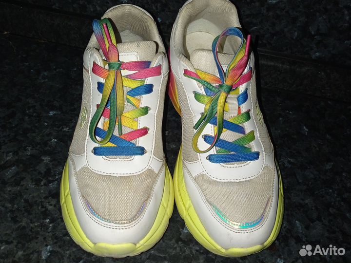 Кроссовки 39 размер