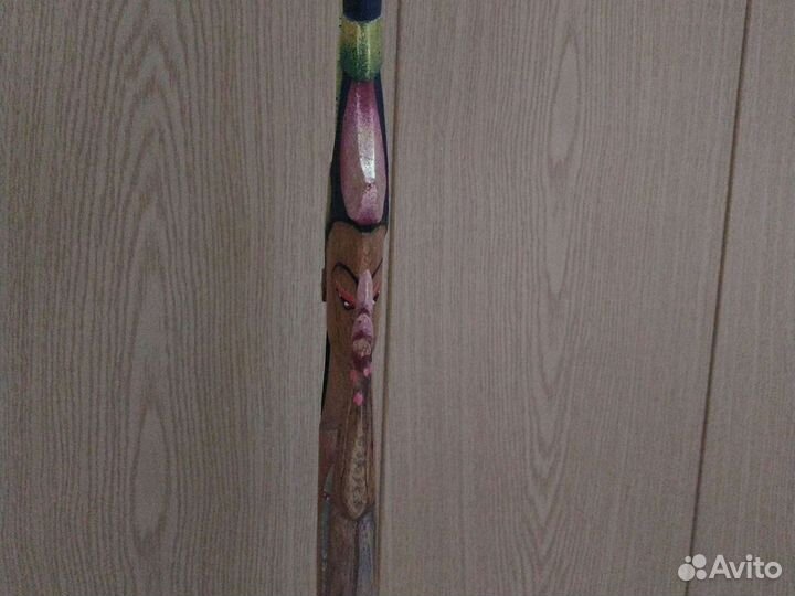 Статуэтка из дерева, для интерьера