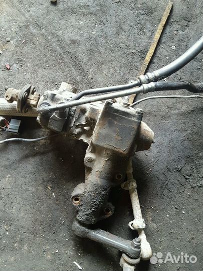 Опель Омега А рулевой редуктор
