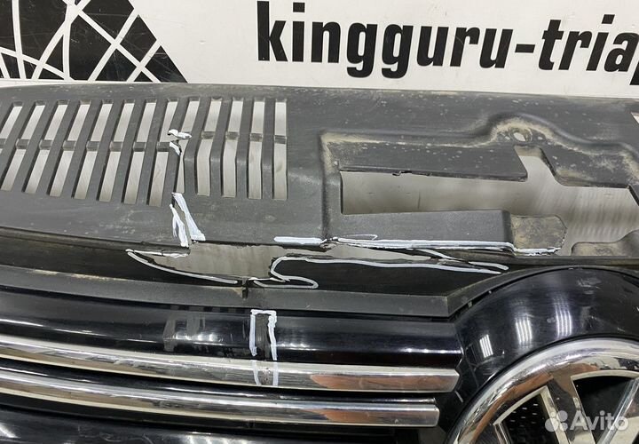 Решетка радиатора Volkswagen Tiguan 1 рестайлинг OEM 5N0853653E