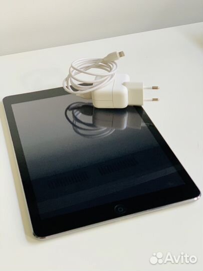 iPad Air 32gb WiFi+Cellular