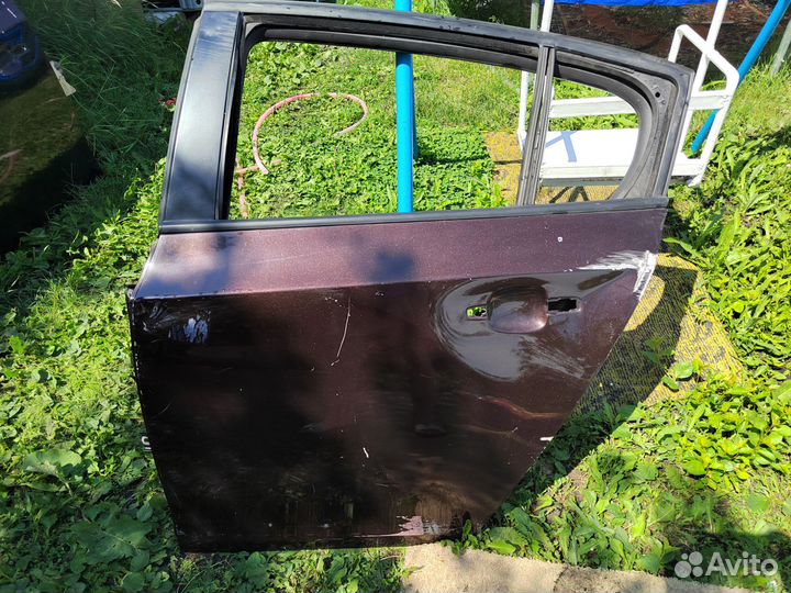 Передняя левая дверь на Шевроле Круз