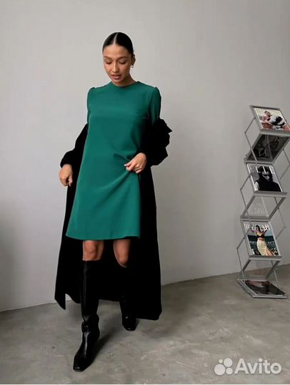 Платье женское изумрудное 50-52 размер