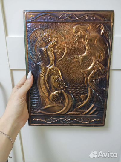 Панно СССР чеканка золотая рыбка медь