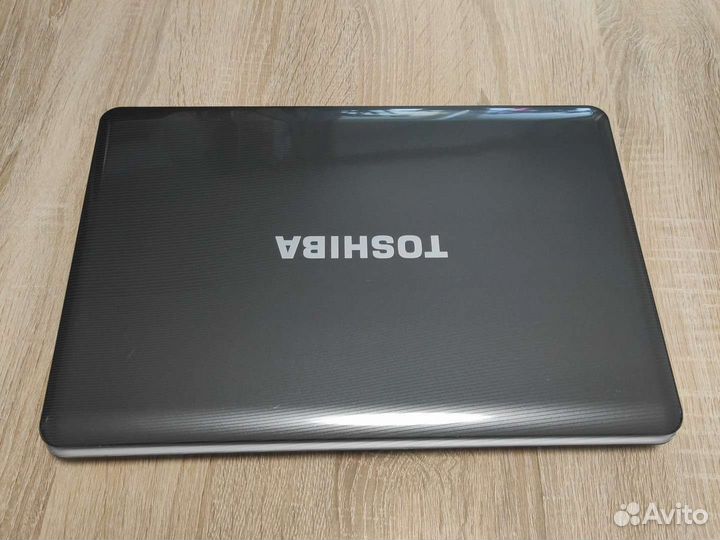 Ноутбук toshiba satellite L500D-17H