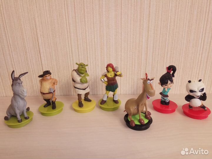 Коллекция фигурок мультгерои из кинотеатра