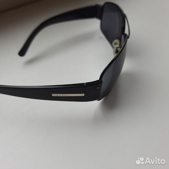 Солнцезащитные очки мужские prada