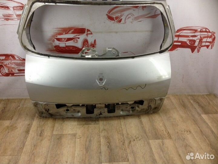 Дверь багажника Renault Scenic (2003-2009)