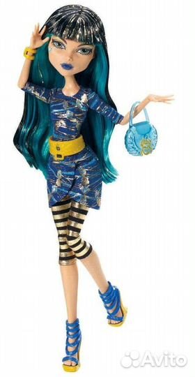 Аутфит/одежда от Клео де Нил День Фото