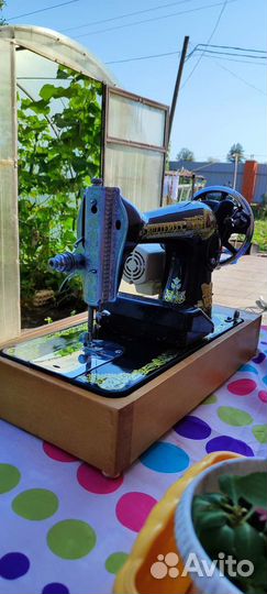 Швейная машинка