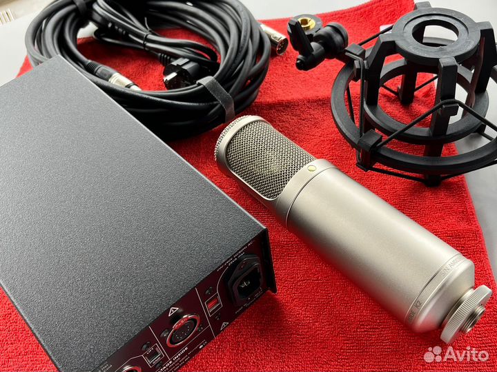 Студийный ламповый микрофон Rode k2